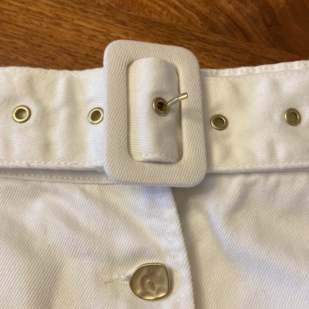 Future Collective Jenee Naylor white denim skirt.  Size 10 - Picture 4 of 7